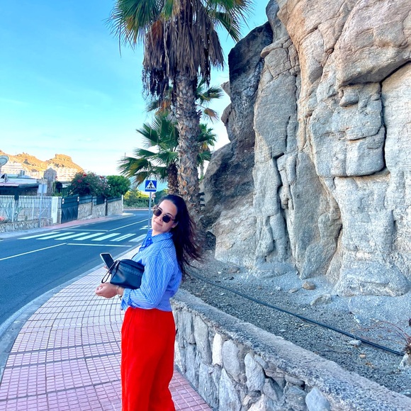 Meet your Posher, Mayelis - Picture 10 of 14